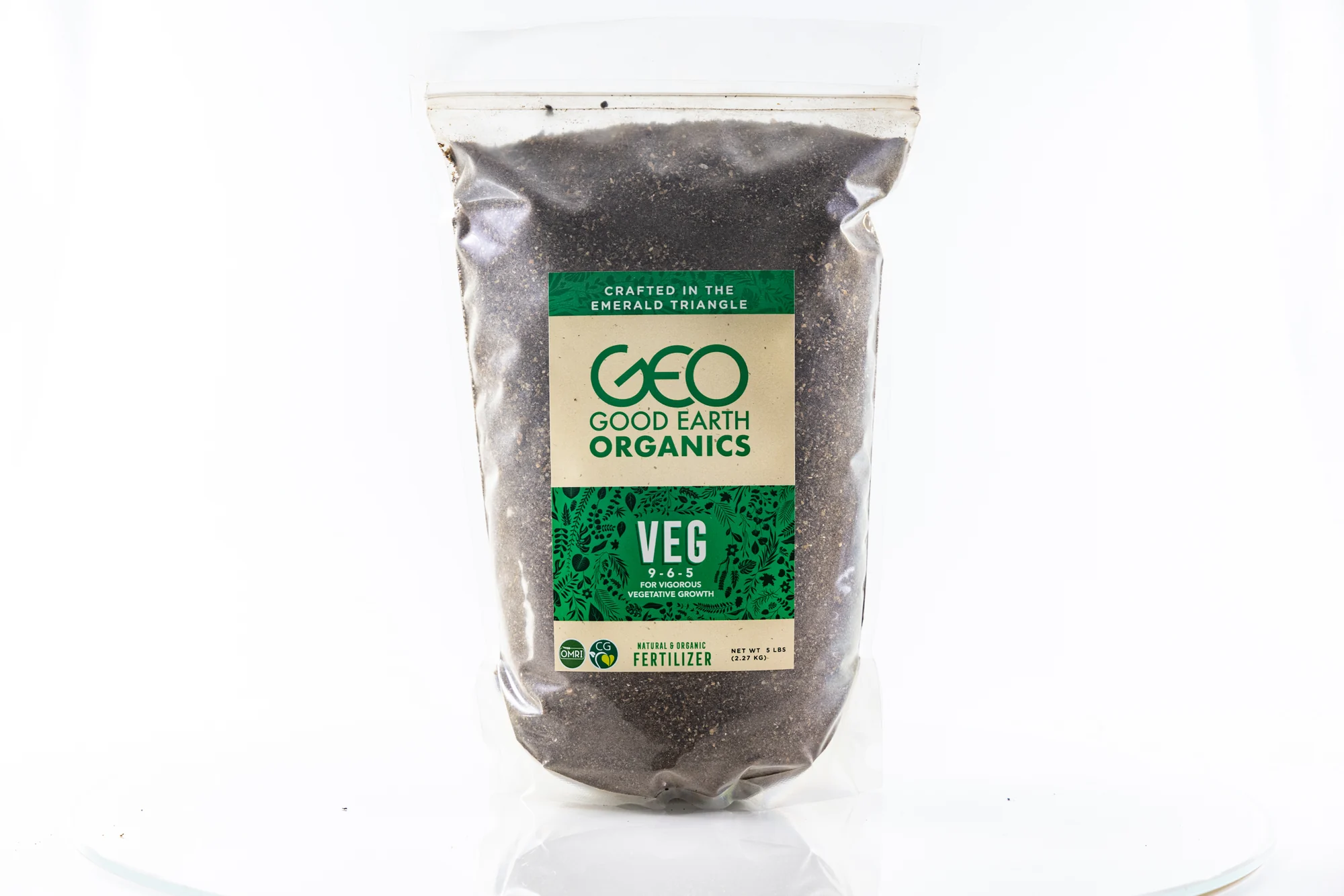 Veg dry nutrient bag photographed on a clean white background.